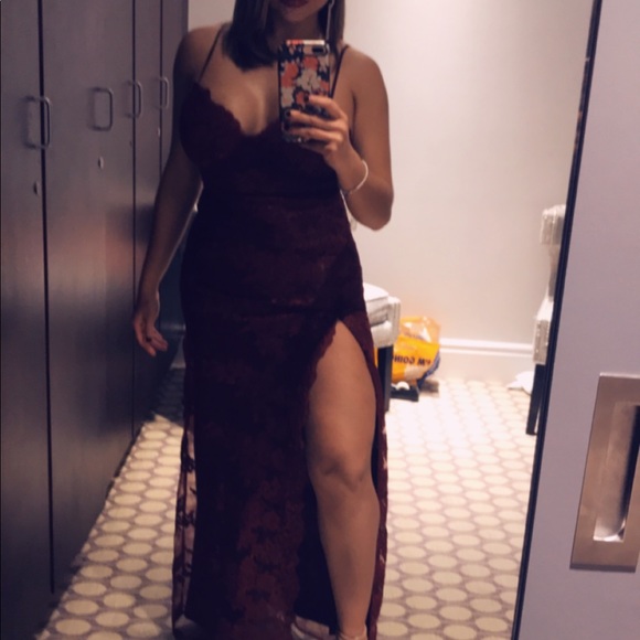 Elegant dress - Picture 4 of 4